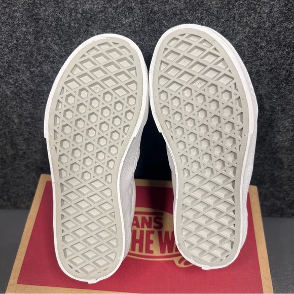 Vans Classic “Elvis” Youth Slip On Size 11 - Picture 11 of 15